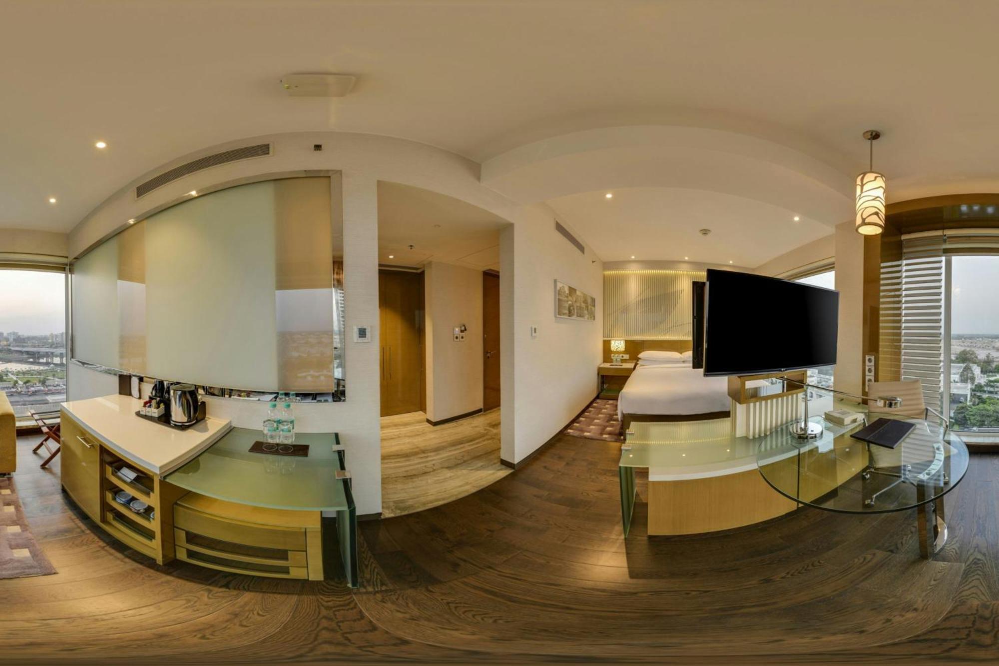 Renaissance Lucknow Hotel, Gomti Nagar Ngoại thất bức ảnh