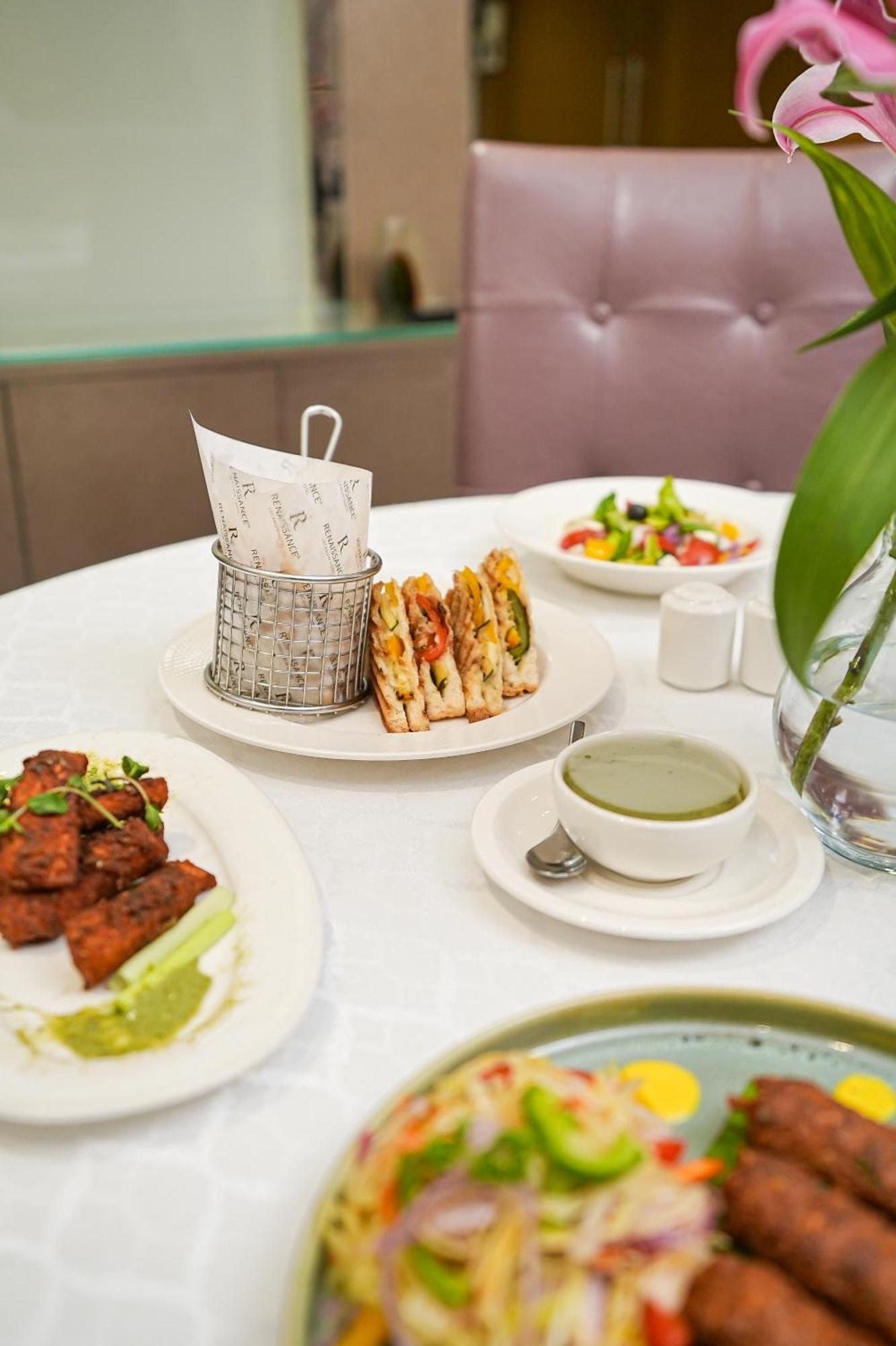Renaissance Lucknow Hotel, Gomti Nagar Ngoại thất bức ảnh